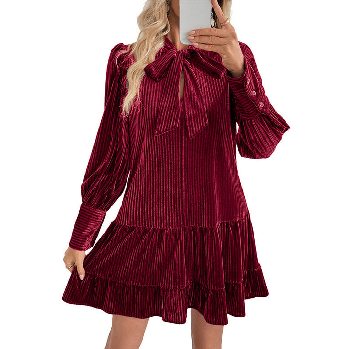 Elegante Velvet Minijurk met Lange Mouwen en Strikdetail voor Dames